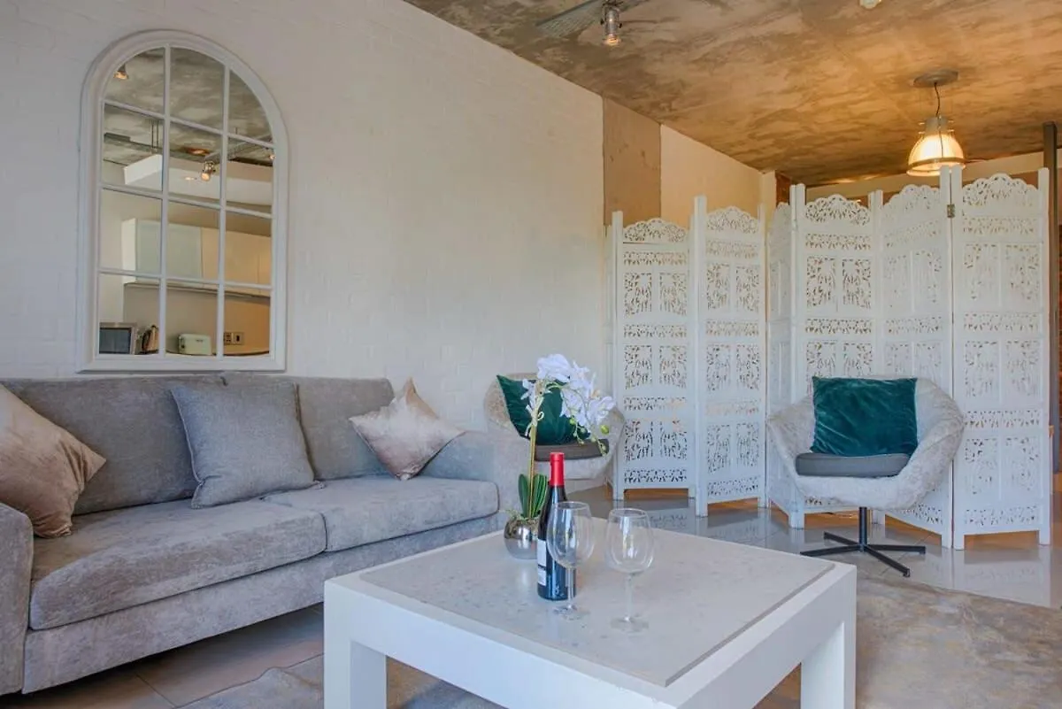 Table Mountain View, 4 Sleeper Central Cape Town